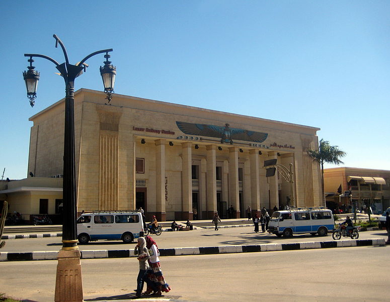 Luxor Railway Station – Egypt – by Jongleur100 – Public Domain – wikipedia – 775px-Luxor_Station
